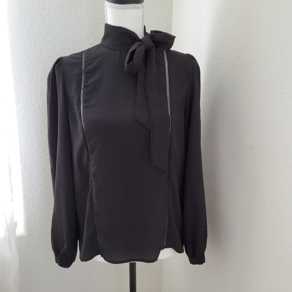 Roommates Black Blouse